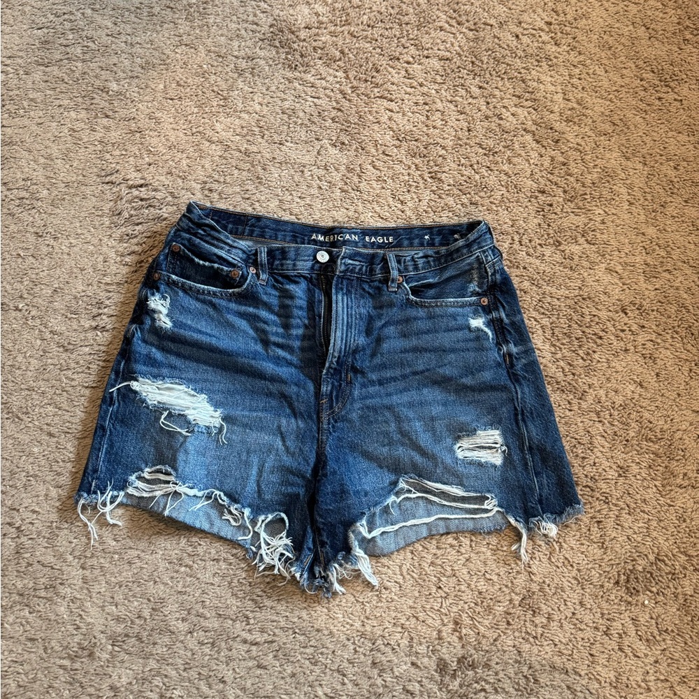90’s boyfriend shorts